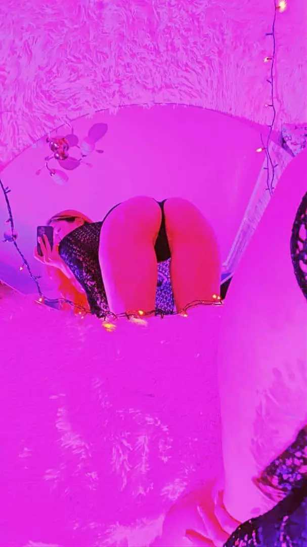 Камила проститутка у метро Курская